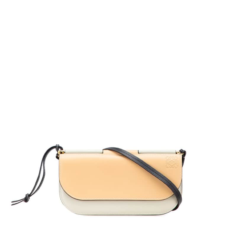 Loewe Anagram Leather Gate Pochette White Leather Good condition - Front View