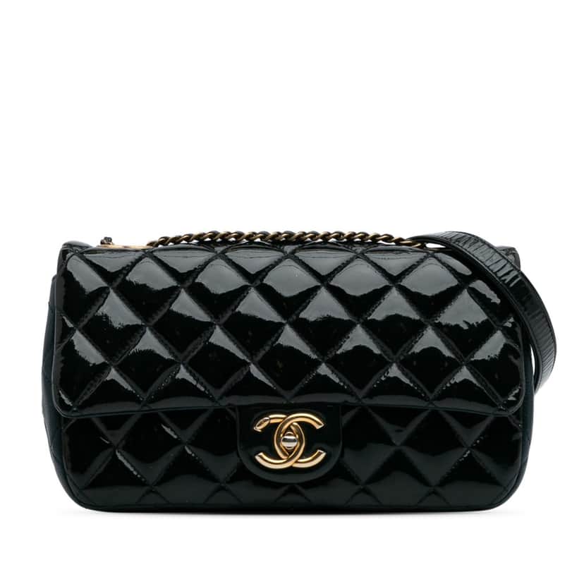 Chanel Paris-Salzburg Medium Patent Goatskin CC Eyelet Flap Blue Leather Good condition - Front View