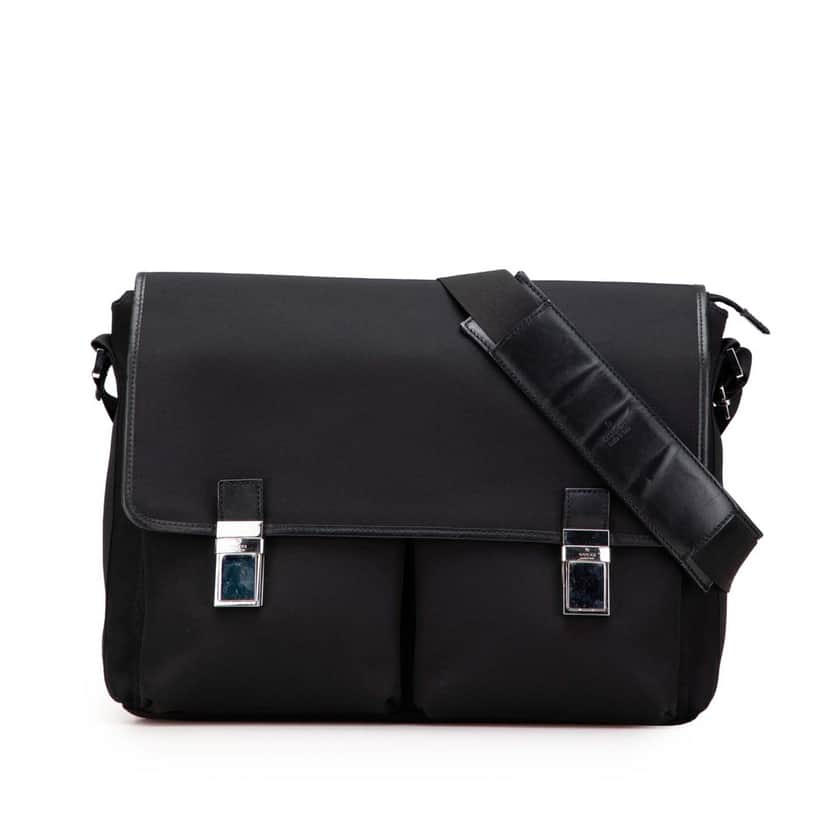 Gucci Nylon Messenger Bag Black Good condition - Front View