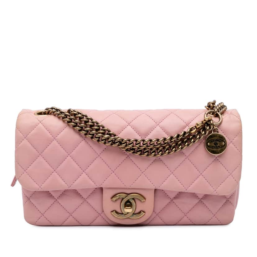 Chanel Quilted Calfskin CC Crown Flap Pink Leather Good condition - Front View