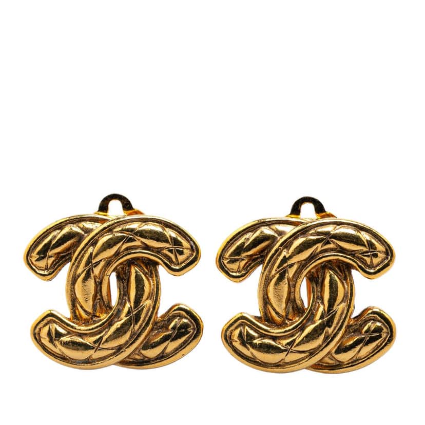 Chanel Gold Plated CC Quilted Matelasse Clip On Earrings Gold Metal Good condition - Front View