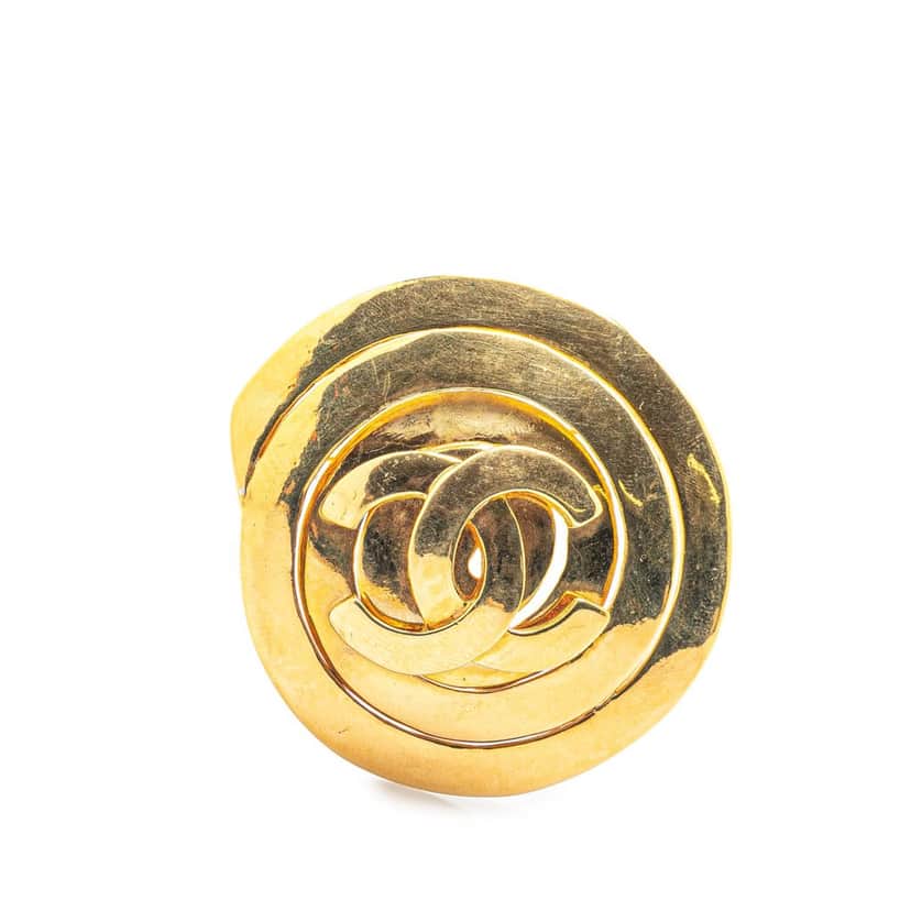 Chanel CC Gold Plated Swirl Round Brooch Gold Metal Good condition - Front View