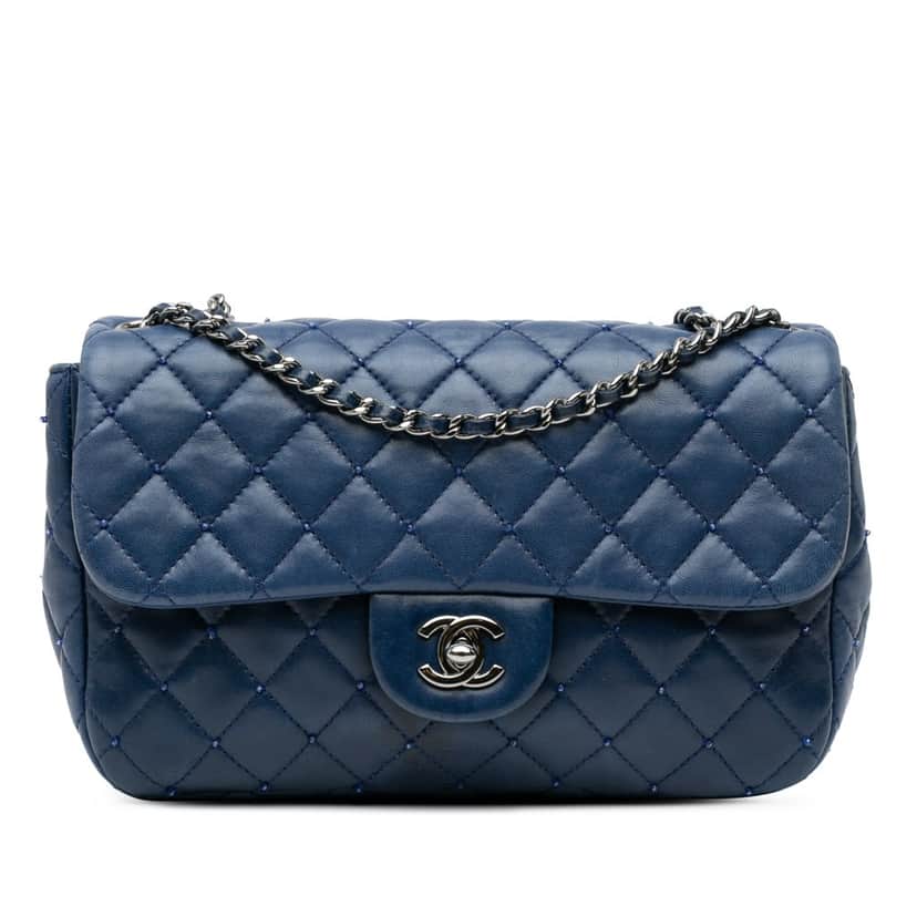 Chanel Small Quilted Lambskin Beaded Single Flap Blue Leather Good condition - Front View