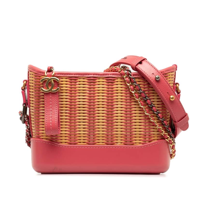 Chanel Small Rattan Gabrielle Crossbody Pink Very good condition - Front View