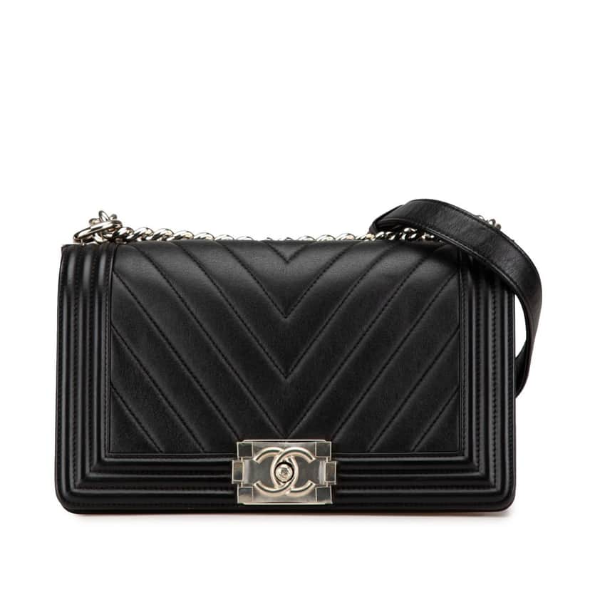 Chanel Old Medium Chevron Calfskin Boy Flap Black Leather Good condition - Front View