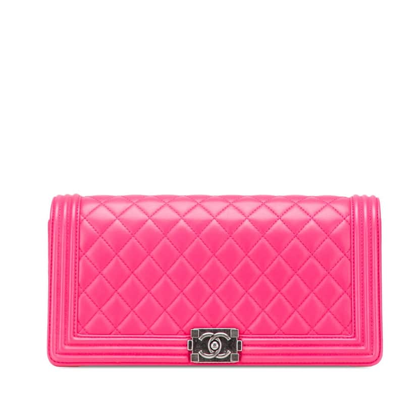 Chanel Quilted Lambskin Boy Flap Clutch Pink Leather Good condition - Front View
