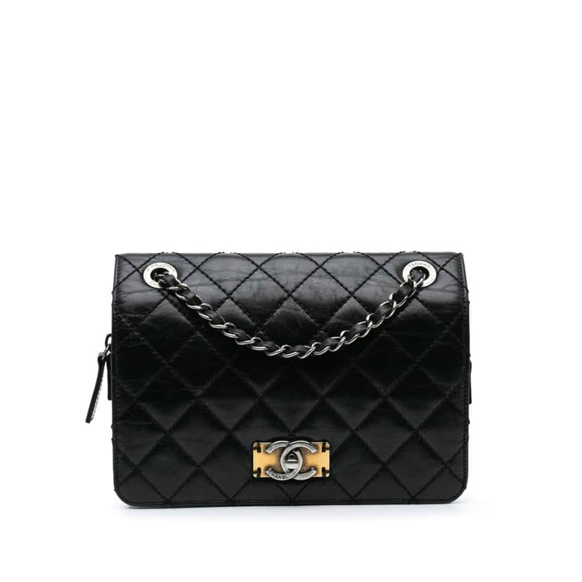Chanel Quilted Calfskin Day Trip Flap Black Leather Good condition - Front View