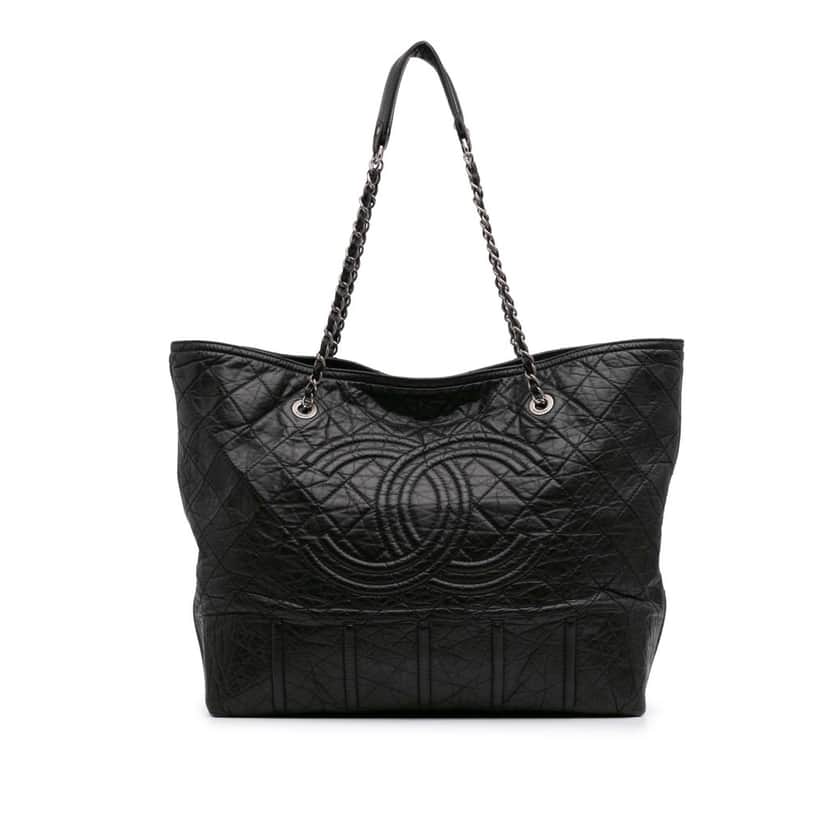Chanel Distressed Calfskin Shopping In Moscow Tote Black Leather Good condition - Front View