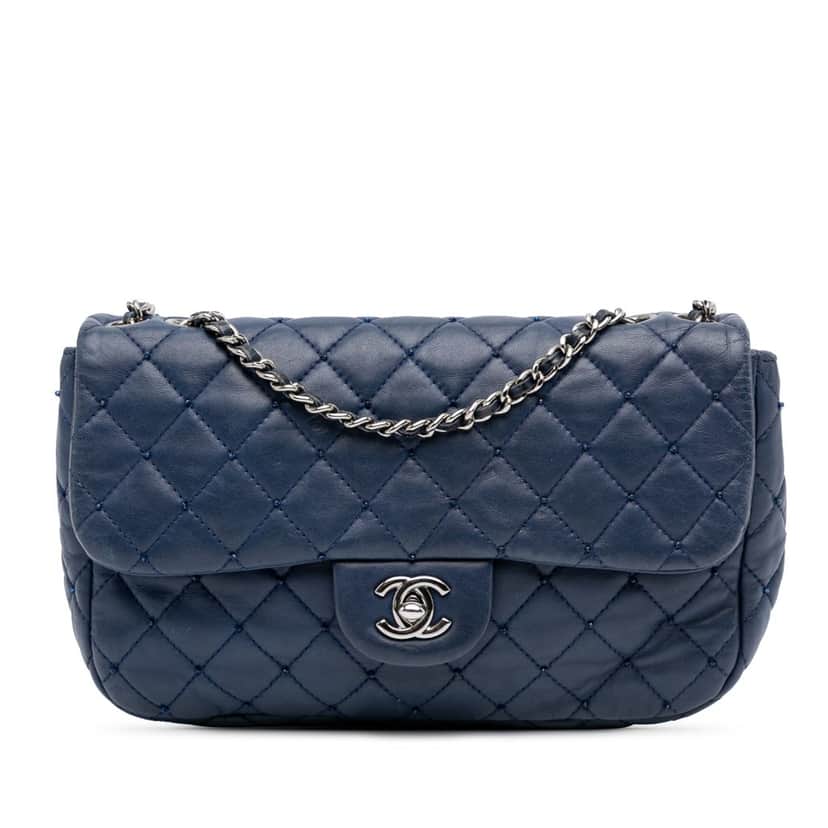 Chanel Small Quilted Lambskin Beaded Single Flap Blue Leather Good condition - Front View