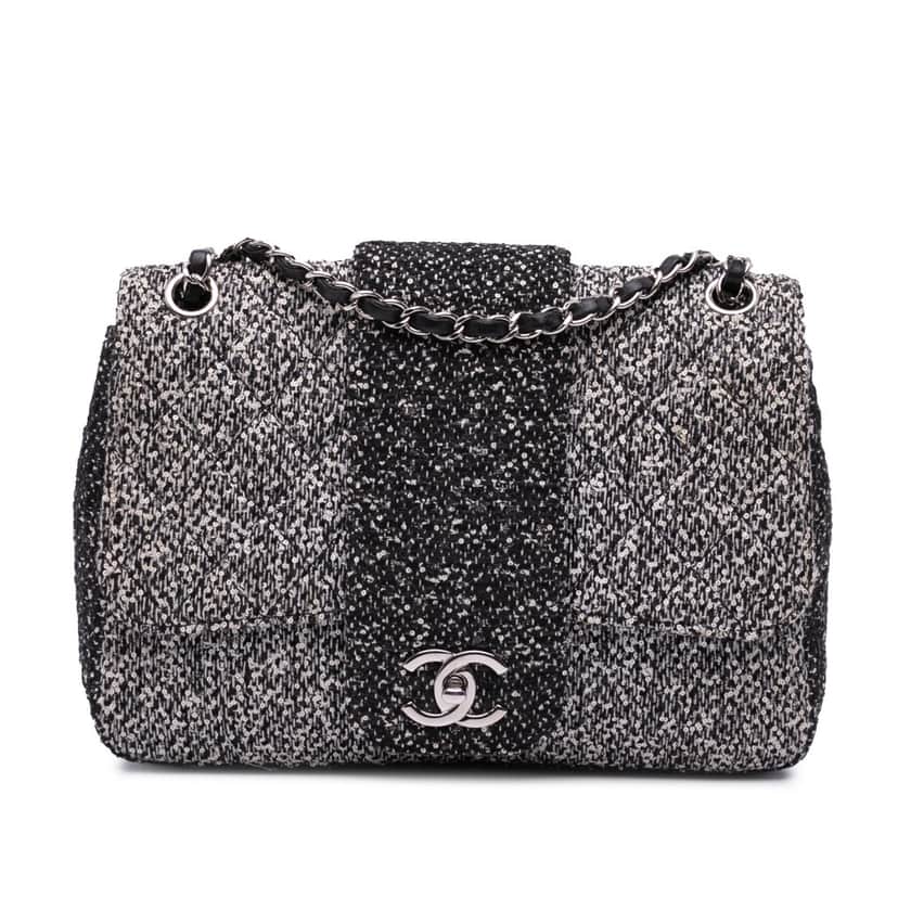 Chanel Tweed and Sequin Elementary Chic Flap Grey Tweed Good condition - Front View
