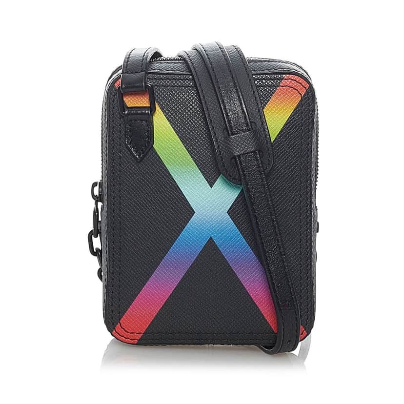Louis Vuitton Taiga Rainbow Danube Black Leather Good condition - Front View