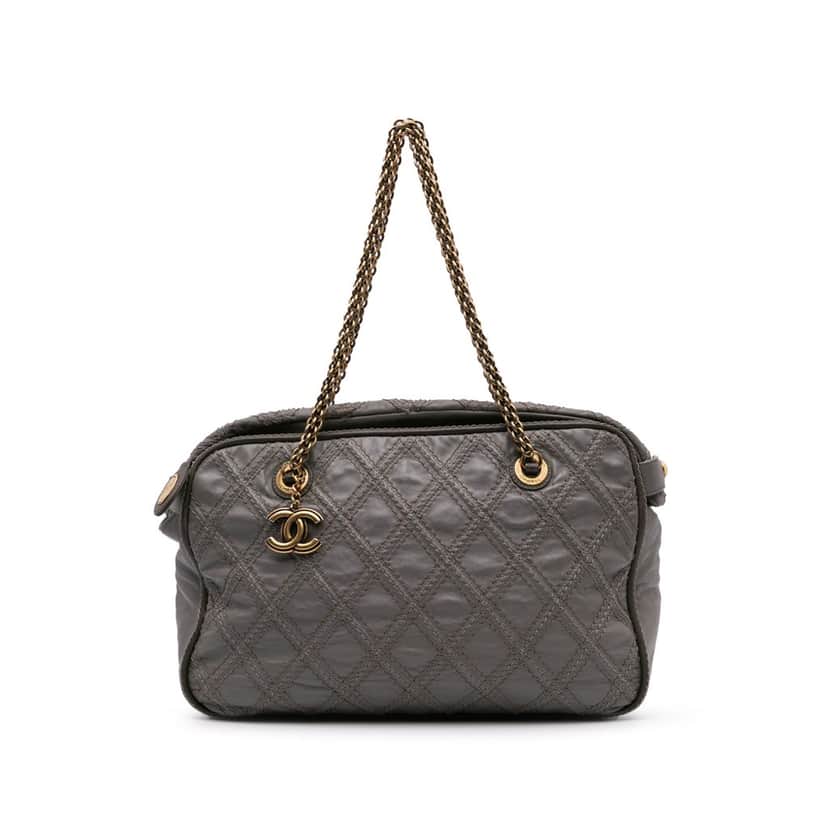 Chanel CC Quilted Calfskin Triptych Tote Grey Leather Good condition - Front View