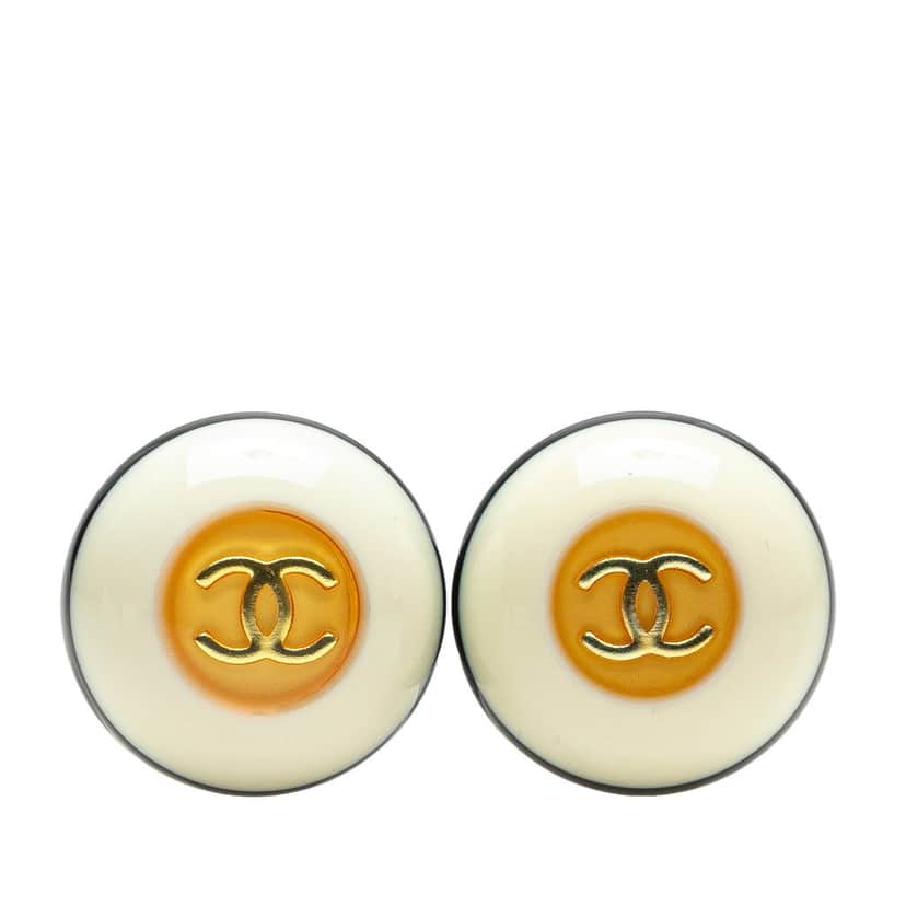 Chanel Resin CC Button Clip on Earrings White Good condition - Front View