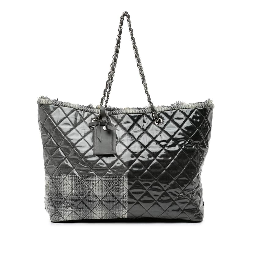 Chanel Large Quilted Tweed and Vinyl Funny Patchwork Tote Grey Good condition - Front View