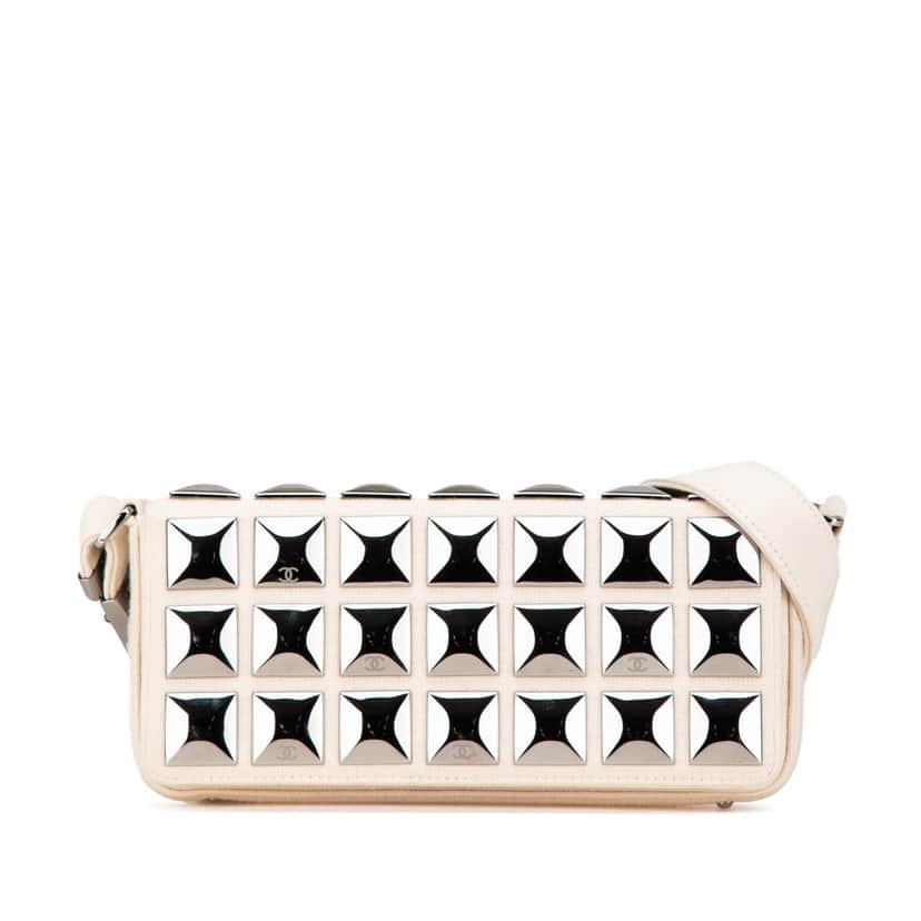 Chanel CC Jersey Pyramid Stud Flap White Cotton Good condition - Front View