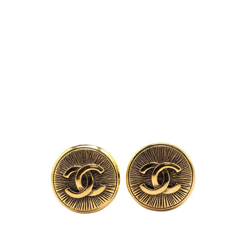 Chanel Gold Plated CC Round Clip on Earrings Gold Metal Good condition - Front View