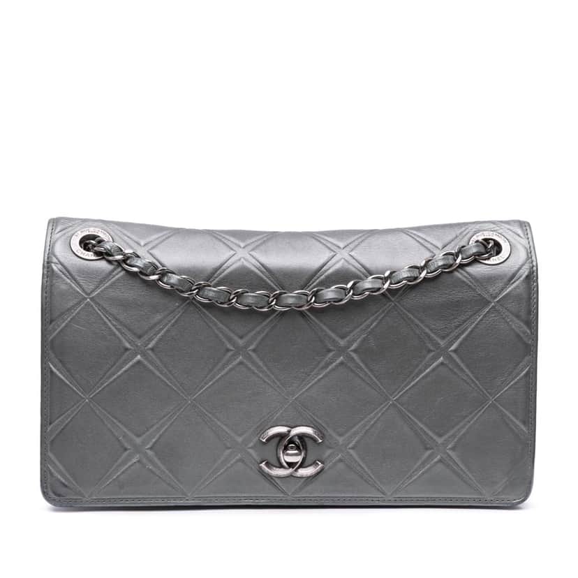 Chanel Medium Embossed Calfskin Propeller Flap Grey Leather Good condition - Front View