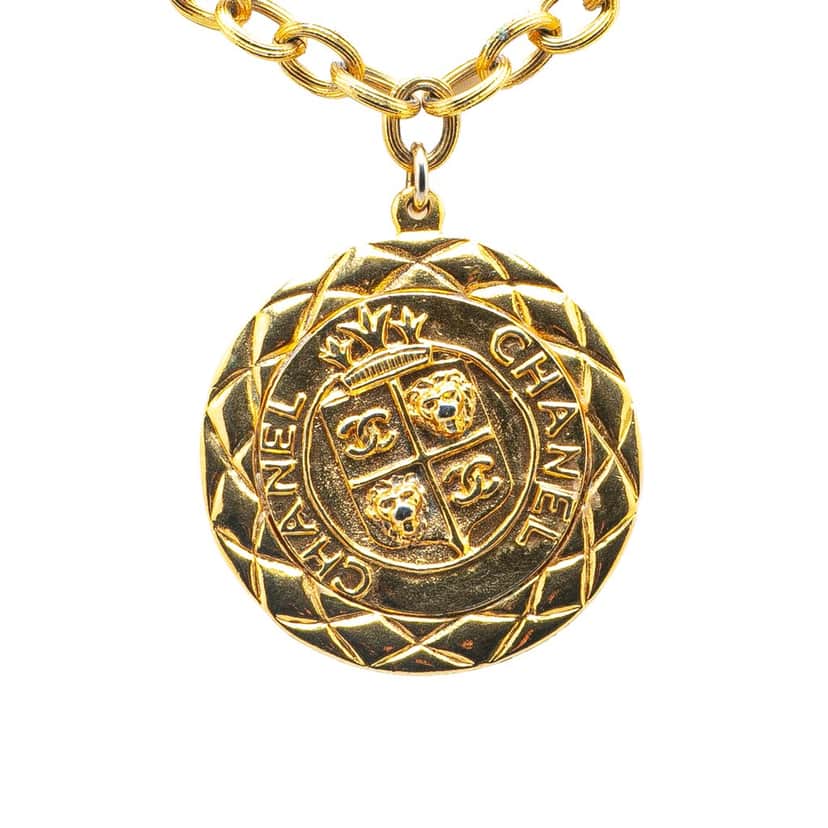 Chanel Gold Plated Medallion Pendant Necklace Gold Metal Good condition - Front View