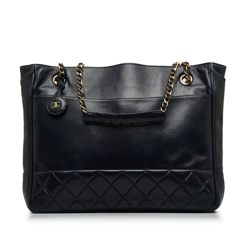 Chanel Quilted Lambskin Tote Bag Black Leather Good condition - Front View