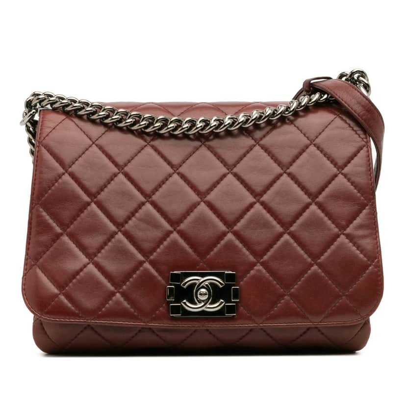 Chanel Quilted Lambskin Boy Three Compartment Flap Red Leather Good condition - Front View