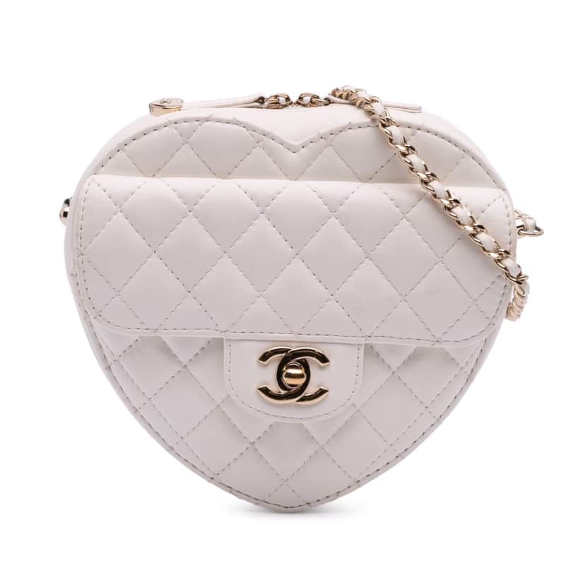 Chanel Lambskin CC in Love Heart Crossbody White Leather Good condition - Front View