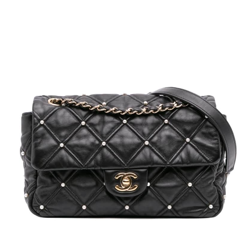 Chanel Medium Quilted Lambskin Pearl Studs Flap Black Leather Good condition - Front View