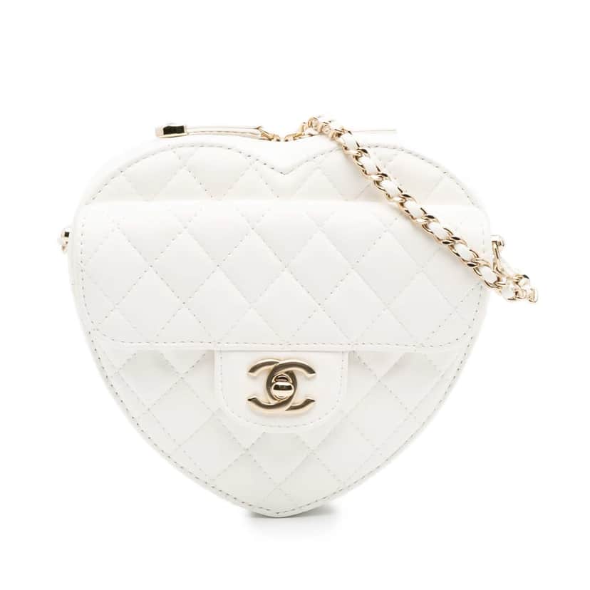 Chanel Lambskin CC in Love Heart Crossbody White Leather Good condition - Front View