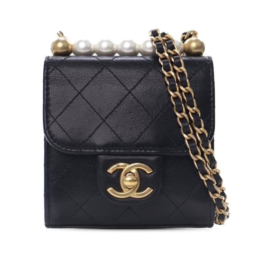 Chanel Mini Goatskin Chic Pearls Clutch On Chain Black Leather Good condition - Front View
