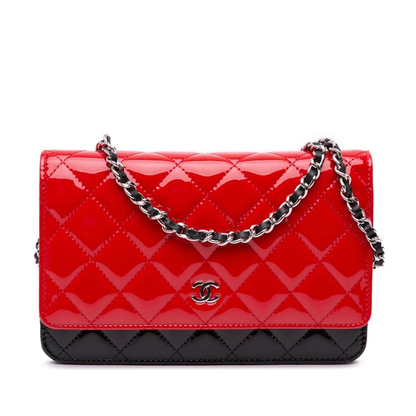 Chanel CC Bicolor Quilted Patent Wallet on Chain Red Leather Good condition - Front View