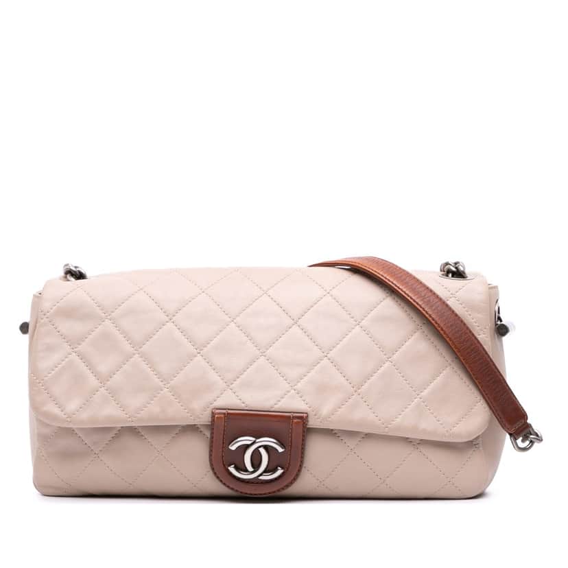 Chanel Large Quilted Lambskin Country Chic Flap Brown Leather Good condition - Front View