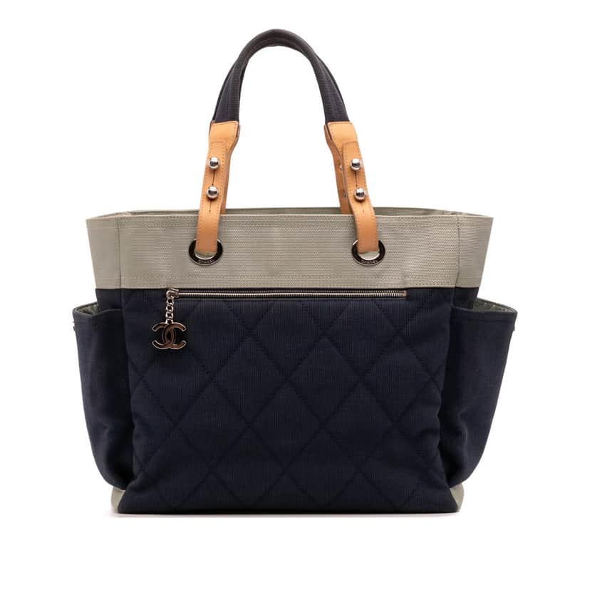 Chanel Large Bicolor Quilted Canvas Paris Biarritz Tote Blue Canvas Good condition - Front View