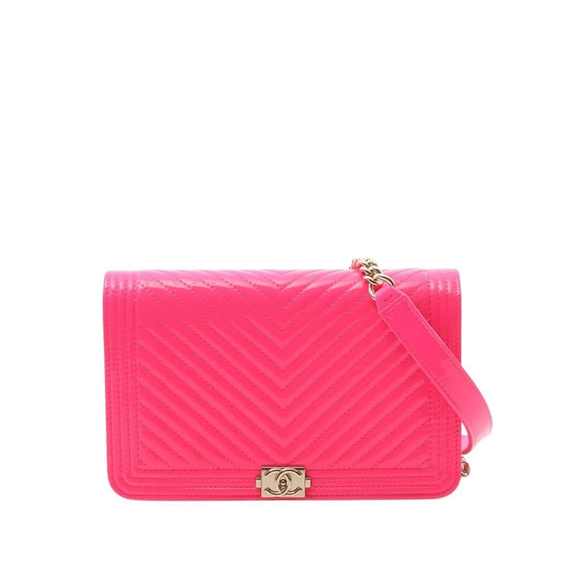 Chanel Chevron Quilted Patent Boy Wallet On Chain Pink Leather Good condition - Front View