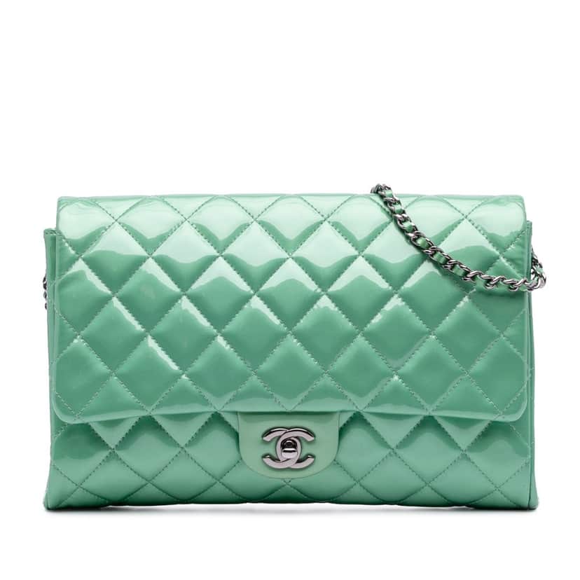 Chanel Quilted Patent New Clutch on Chain Green Leather Good condition - Front View
