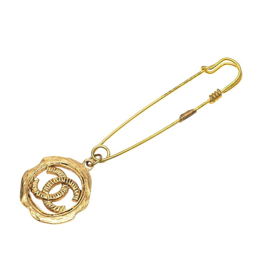 Chanel Gold Plated CC Safety Pin Brooch Gold Metal Good condition - Front View