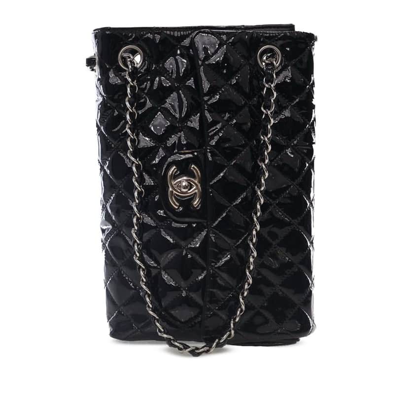 Chanel Medium Quilted Patent Upside Down Flap Black Leather Good condition - Front View