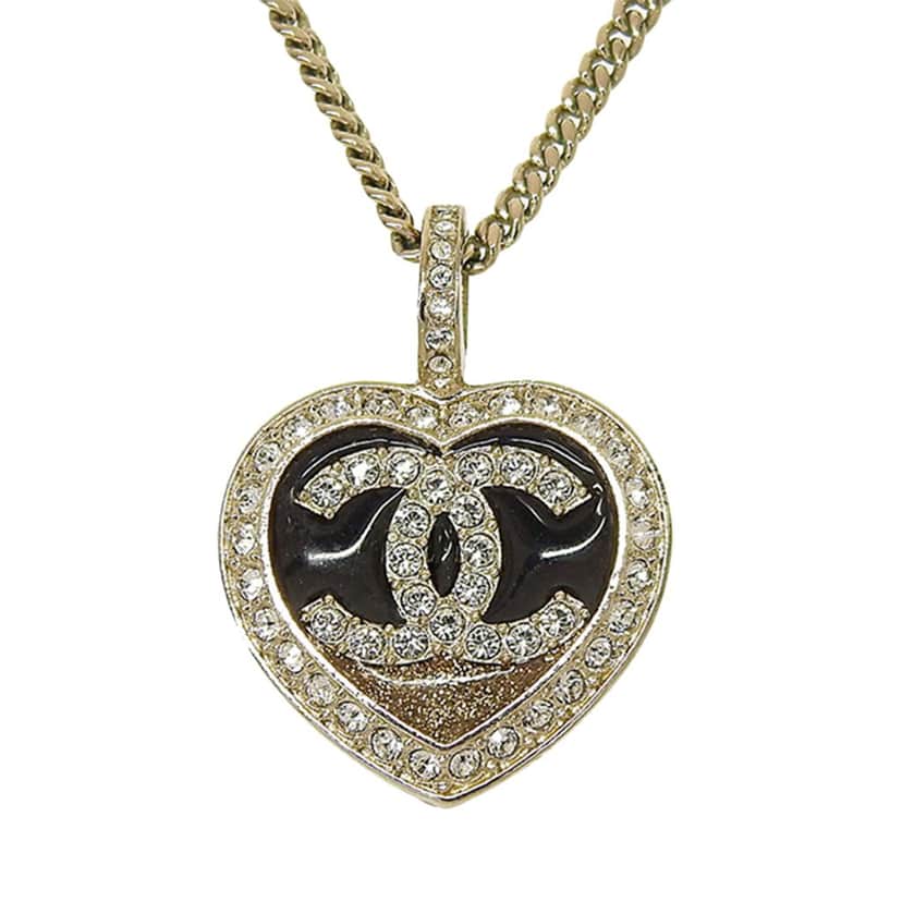 Chanel CC Gold Plated Rhinestones and Enamel Heart Pendant Necklace Gold Metal Good condition - Front View
