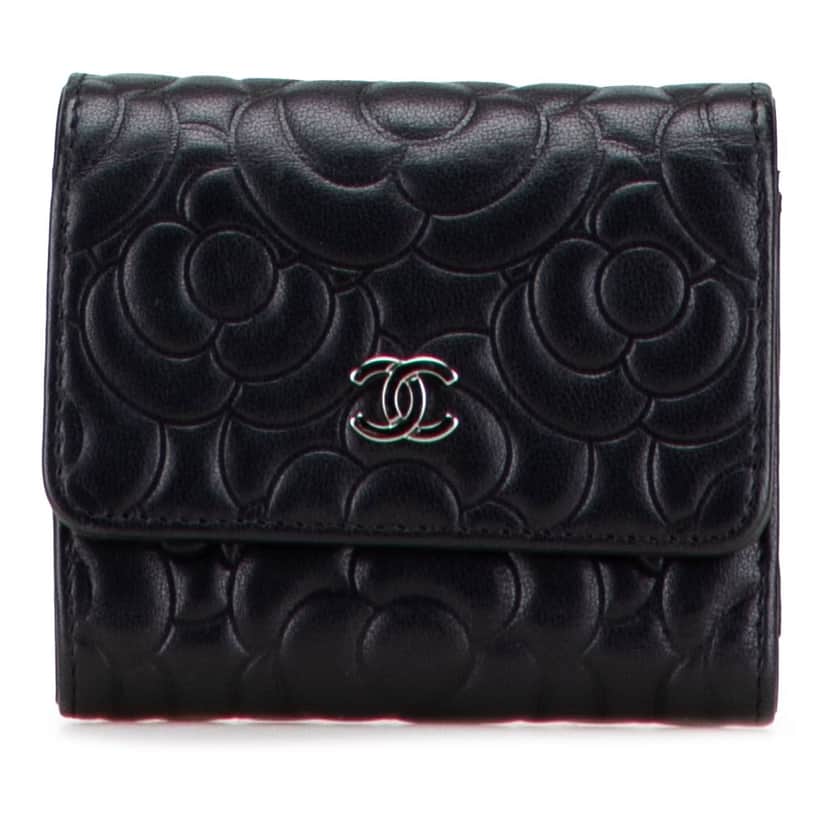 Chanel CC Embossed Goatskin Camellia Trifold Compact Wallet Black Leather Good condition - Front View