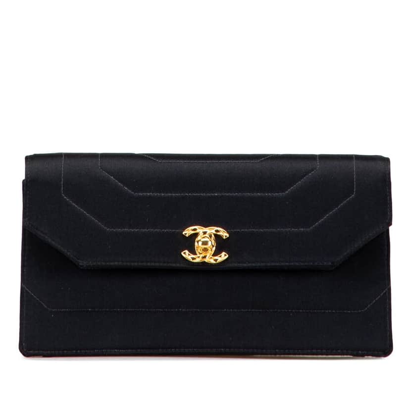 Chanel CC Satin Flap Clutch Black Satin Good condition - Front View