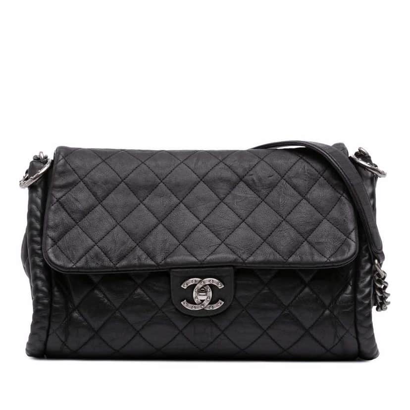 Chanel CC Quilted Washed Lambskin Studded Flap Black Leather Good condition - Front View