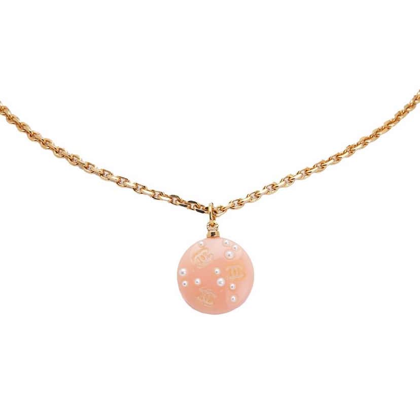 Chanel Resin CC Faux Pearl Pendant Necklace Pink Good condition - Front View