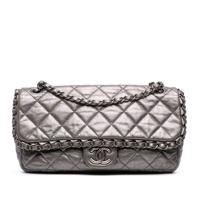 Chanel Medium Quilted Metallic Aged Calfskin Chain Me Flap Grey Leather Good condition - Front View
