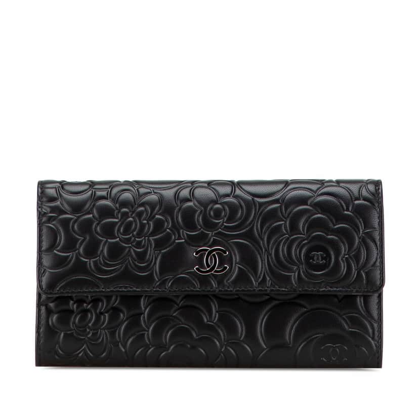 Chanel CC Lambskin Embossed Camellia Flap Wallet Black Leather Good condition - Front View