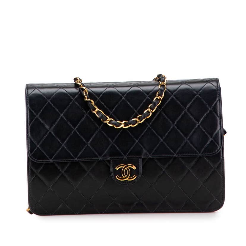 Chanel Medium CC Quilted Lambskin Single Flap Black Leather Good condition - Front View