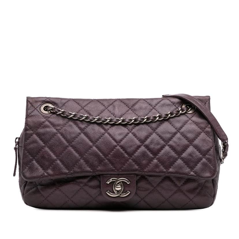 Chanel Jumbo Quilted Iridescent Caviar Easy Flap Purple Leather Good condition - Front View