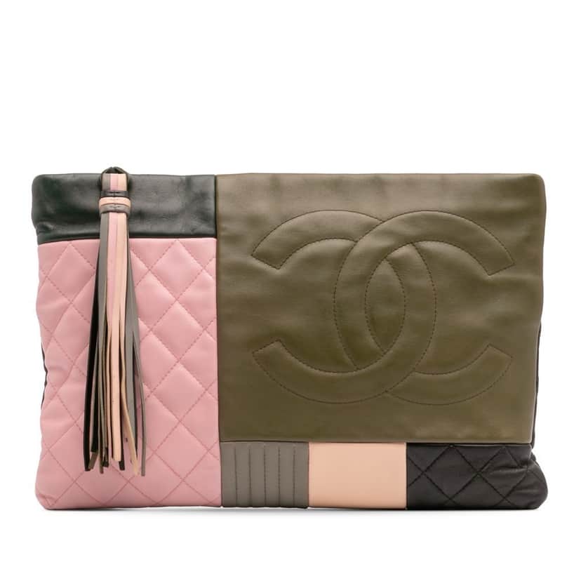 Chanel Large Lambskin Colorblock Patchwork O Case Green Leather Good condition - Front View