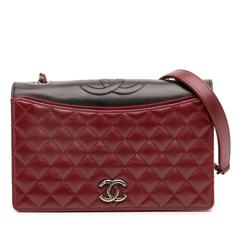 Chanel Small Quilted Lambskin Ballerine Flap Bag Red Leather Good condition - Front View