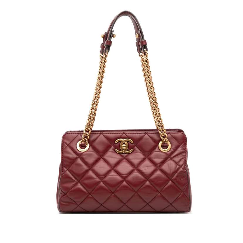 Chanel Small Quilted Calfskin Perfect Edge Tote Red Leather Good condition - Front View
