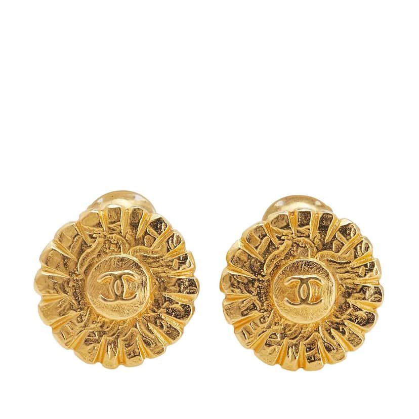 Chanel Gold Plated CC Flower Clip On Earrings Gold Metal Good condition - Front View