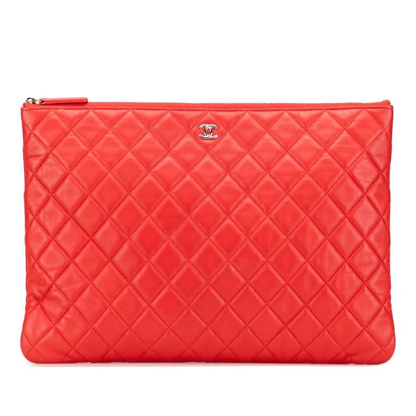 Chanel Large Quilted Lambskin O Case Clutch Red Leather Good condition - Front View