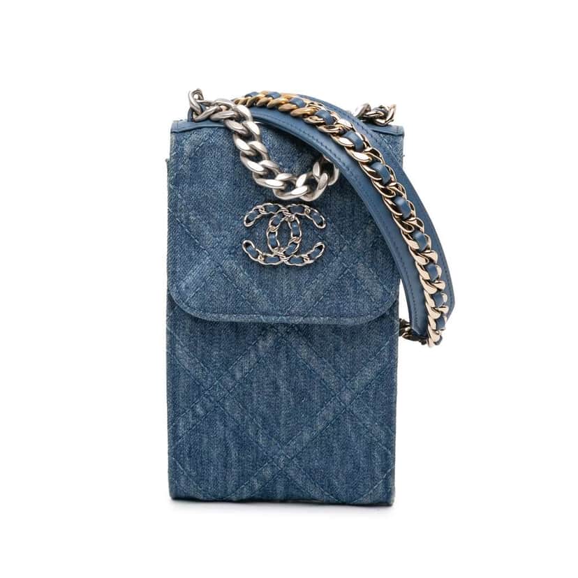 Chanel Denim 19 Phone Holder with Chain Blue Denim Good condition - Front View